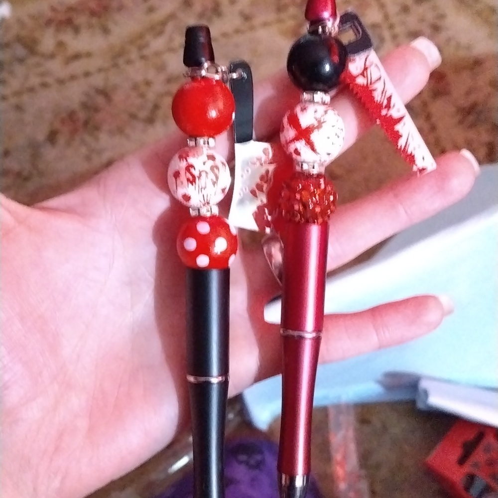 Halloween refillable pens